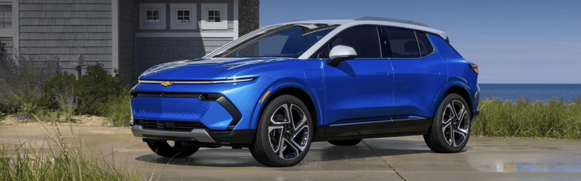 2024 Chevrolet Equinox EV parking outdoor side view