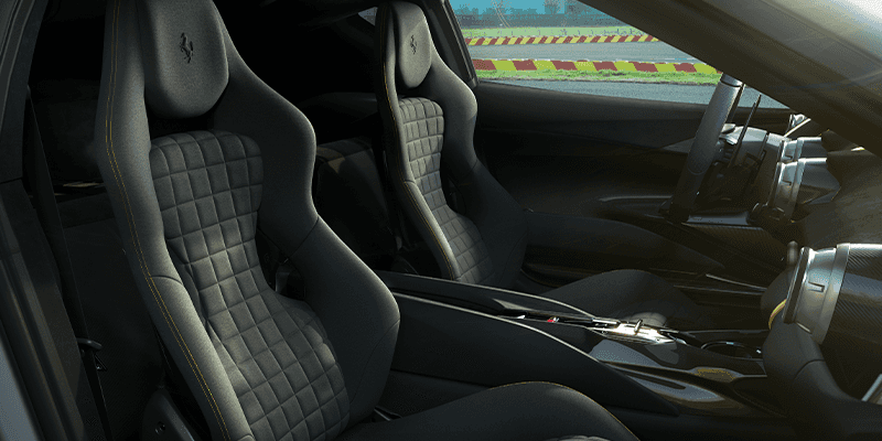 Ferrari 812 Competizione seat
