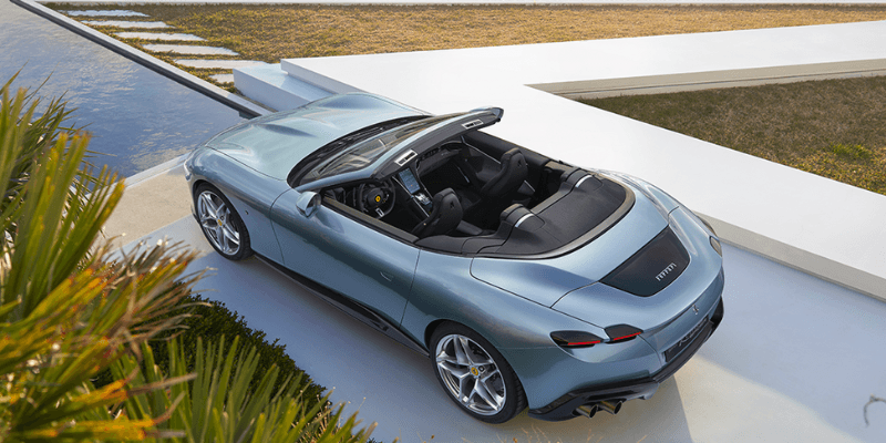 Ferrari Roma Spider top down