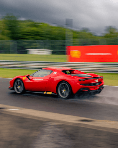 Ferrari Corsa Pilota