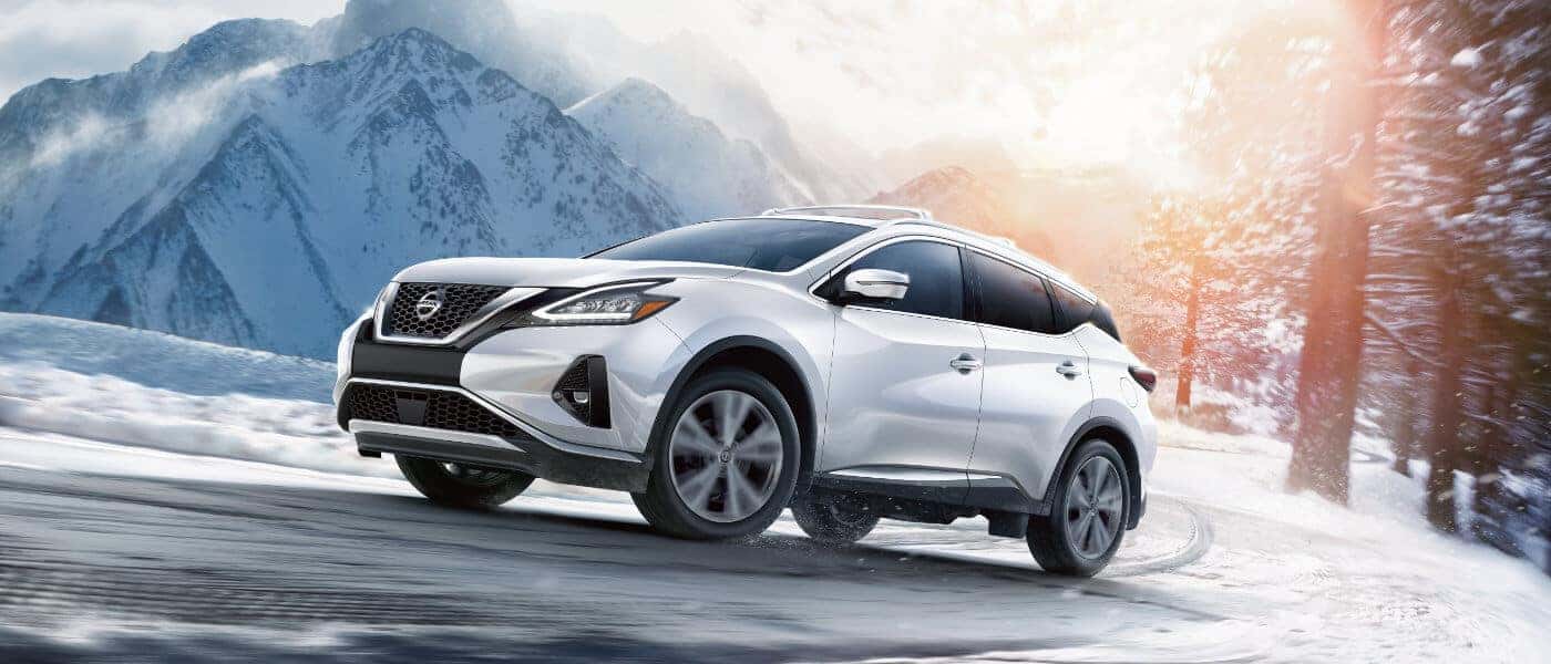 2021 Nissan Murano exterior driving in snow