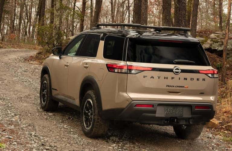 2023 nissan pathfinder sl awd