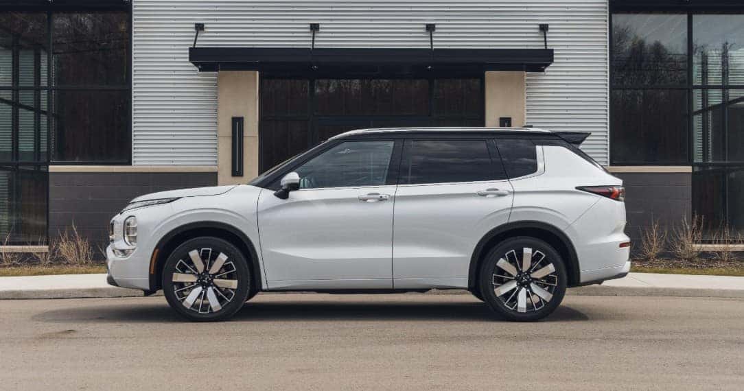 2027 Mitsubishi Outlander Model Review