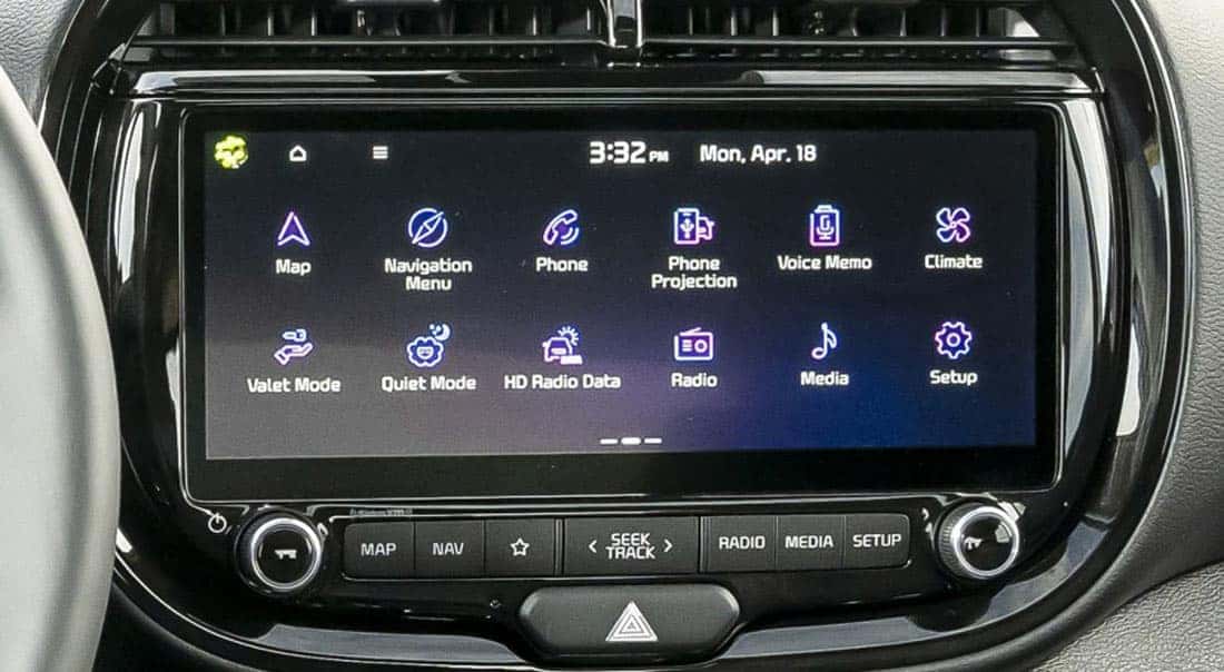 10.25-inch Touchscreen w/ Standard Apple CarPlay® and Android AutoTM