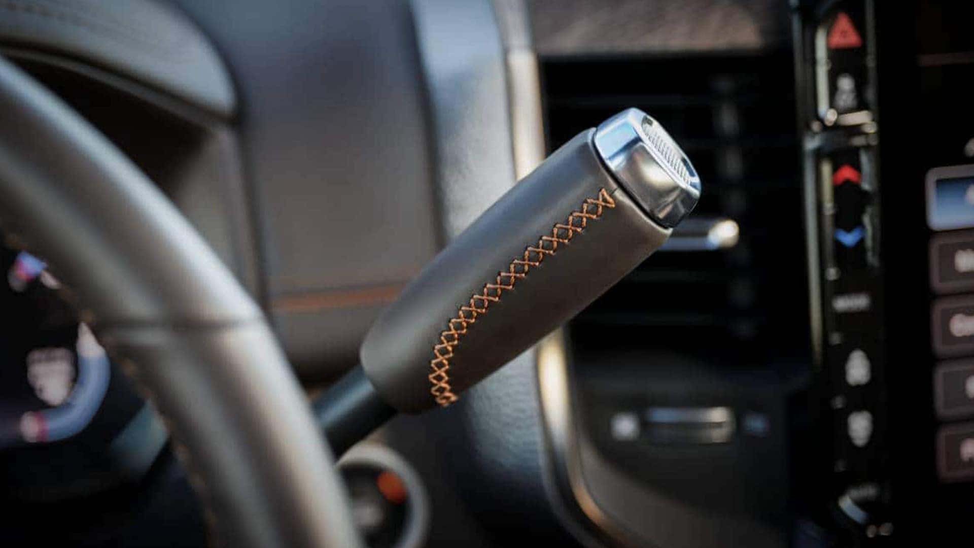 Thread Details on Part of Steerling Wheel in 2025 Ram 3500