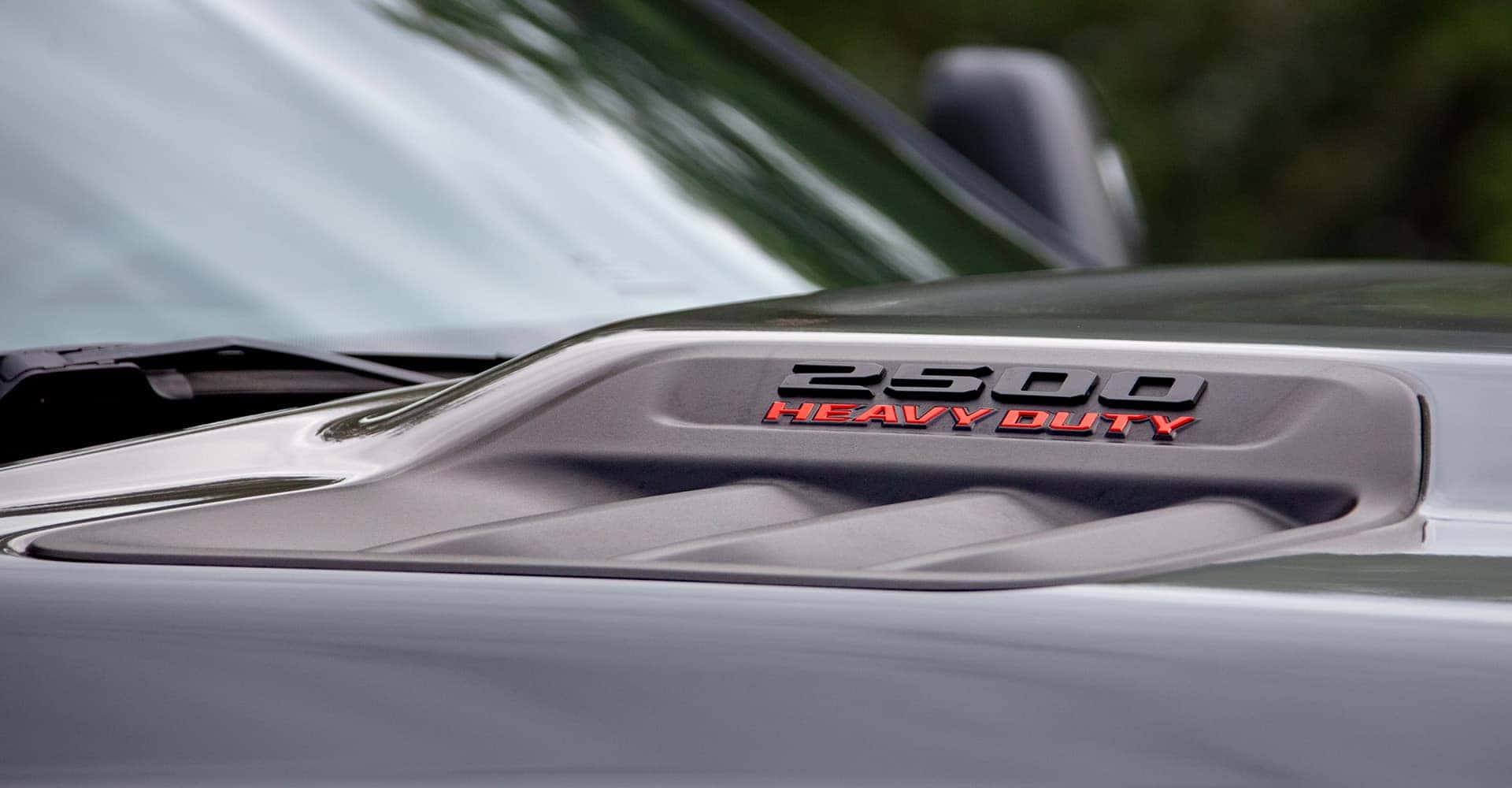 2026-RAM-2500-close-up-of-hood
