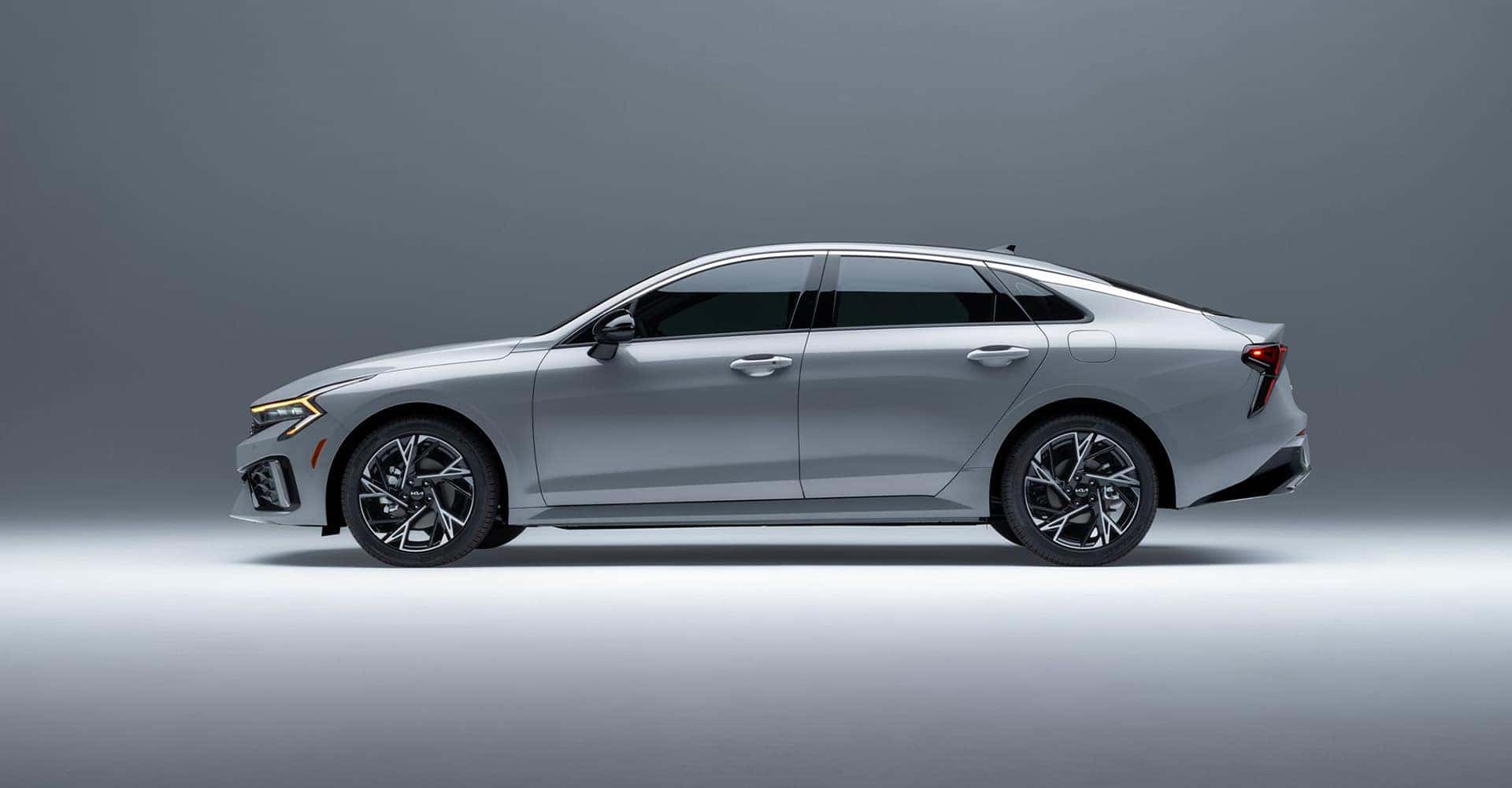 2026 Kia K5 silhouette