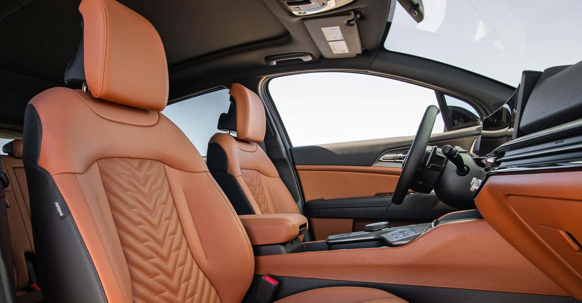 2026 Kia Sportage Hybrid front seats