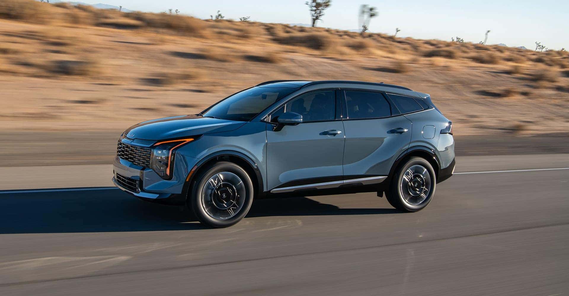 2026 Kia Sportage Hybrid road