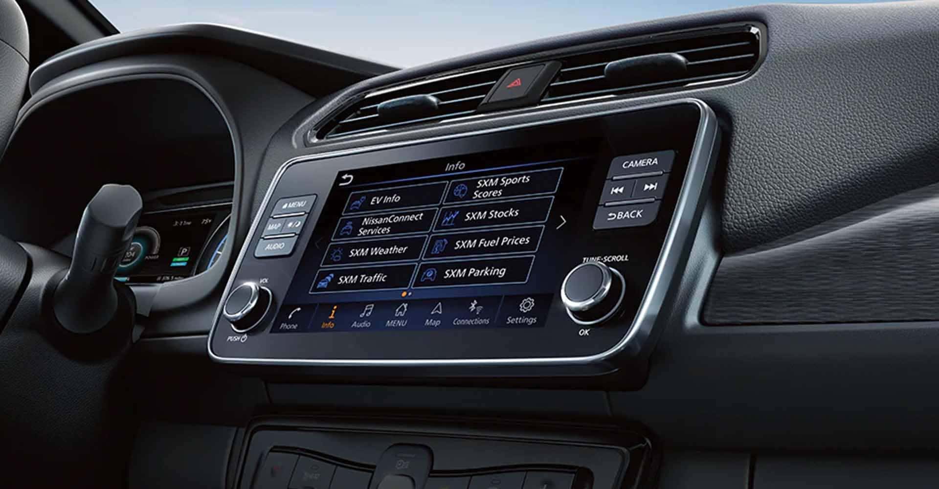 2025-nissan-leaf-touch-screen-showing-nissanconnect-ev-services