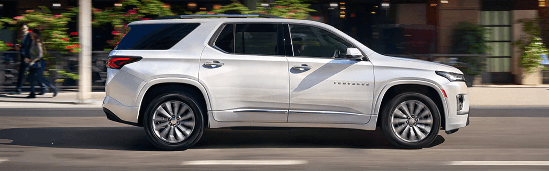 2022 Chevy Traverse Hero