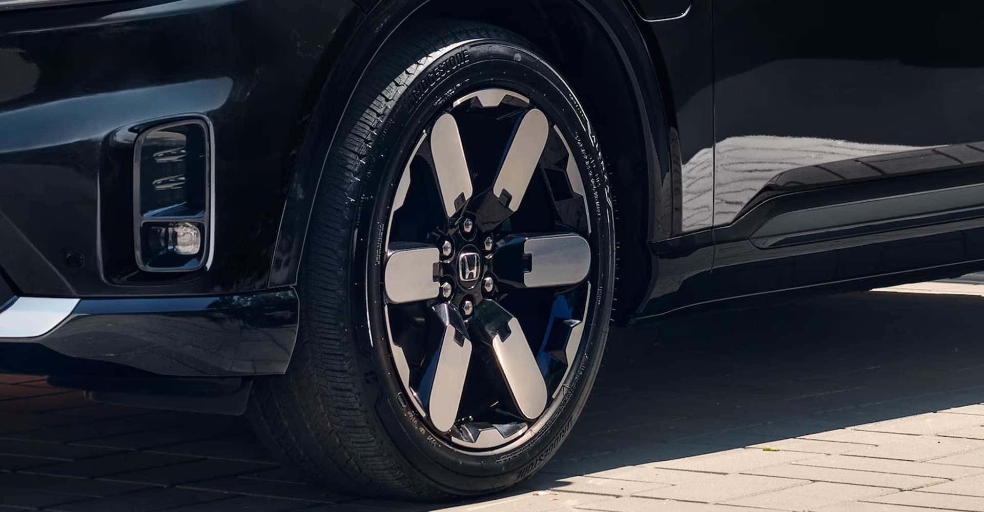 2025 Honda Prologue alloy wheels