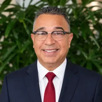 LUIS LEAL